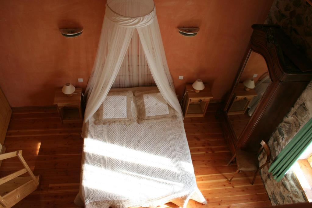 Chambres D'Hotes La Cime Beaujolaise Poule-lès-Écharmeaux Chambre photo