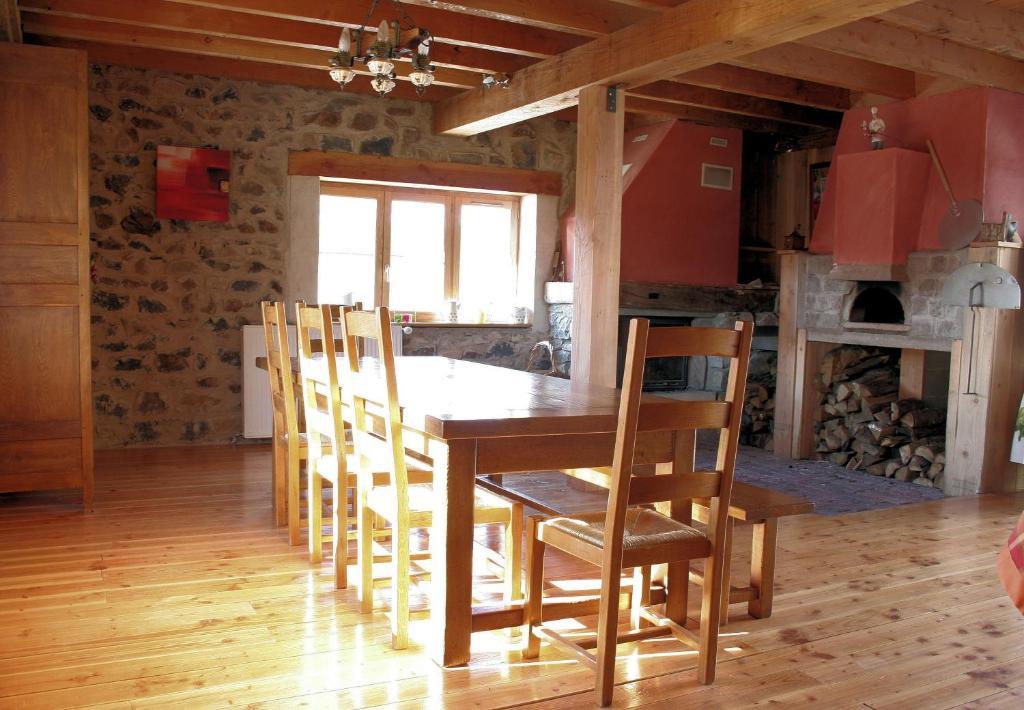 Chambres D'Hotes La Cime Beaujolaise Poule-lès-Écharmeaux Extérieur photo